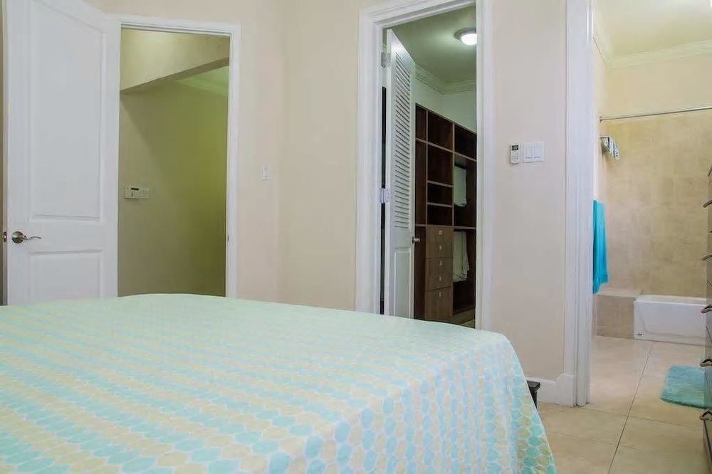 New Kingston Guest Apt At Sonoma Estate מראה חיצוני תמונה